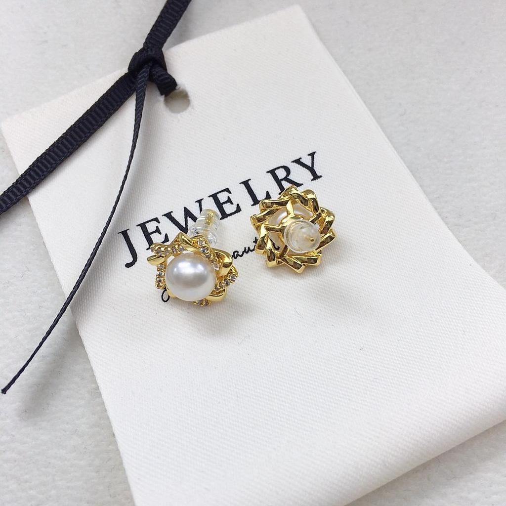 Natural Freshwater Pearl & Zircon Flower Stud Earrings for Women - Elegant, High-Quality Design