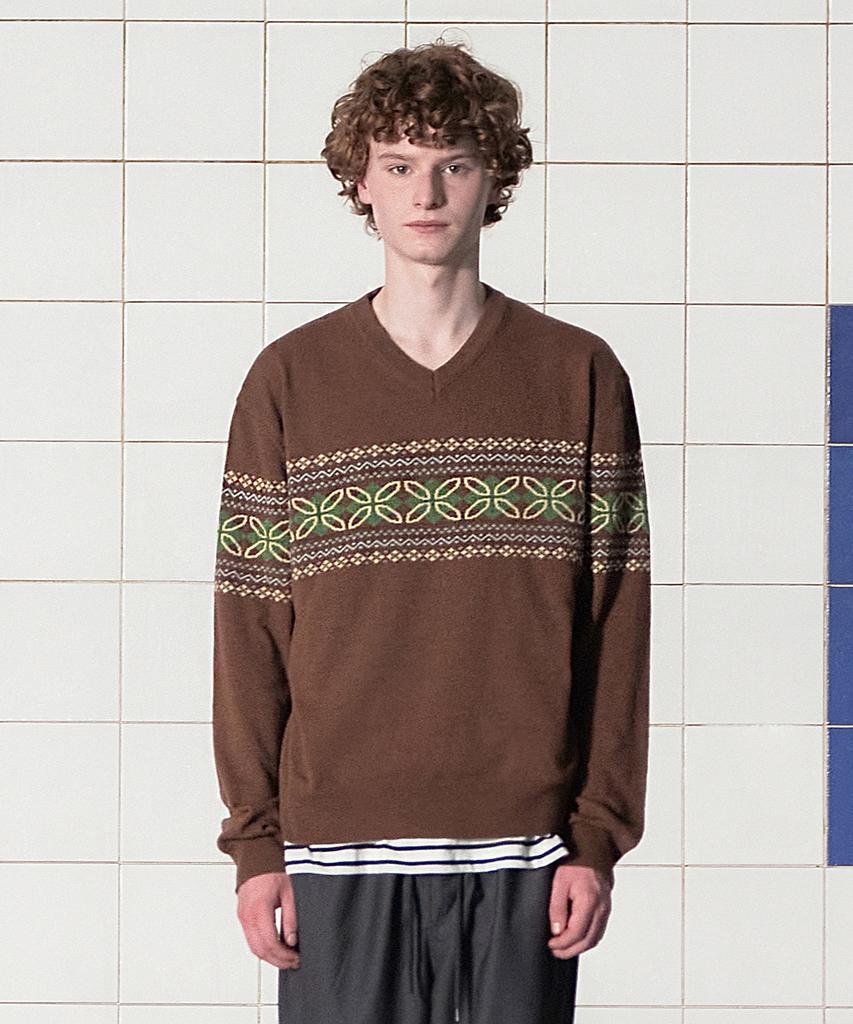 UNALLOYED Clover Argyle V-Neck Knit / Brown