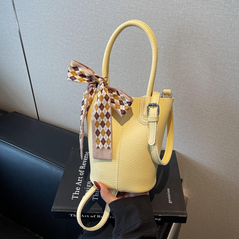 The Popular Small Bag for Women In Summer Are Crossbody Bag and Hand-held Bucket Bag