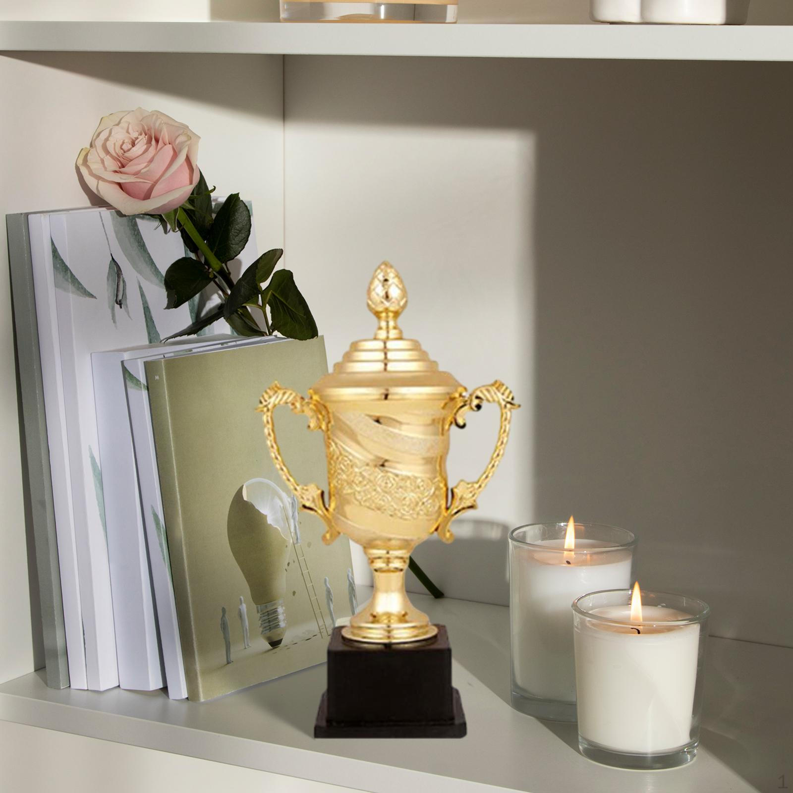 

Трофейный кубок чемпионов по футболу 22.5cm