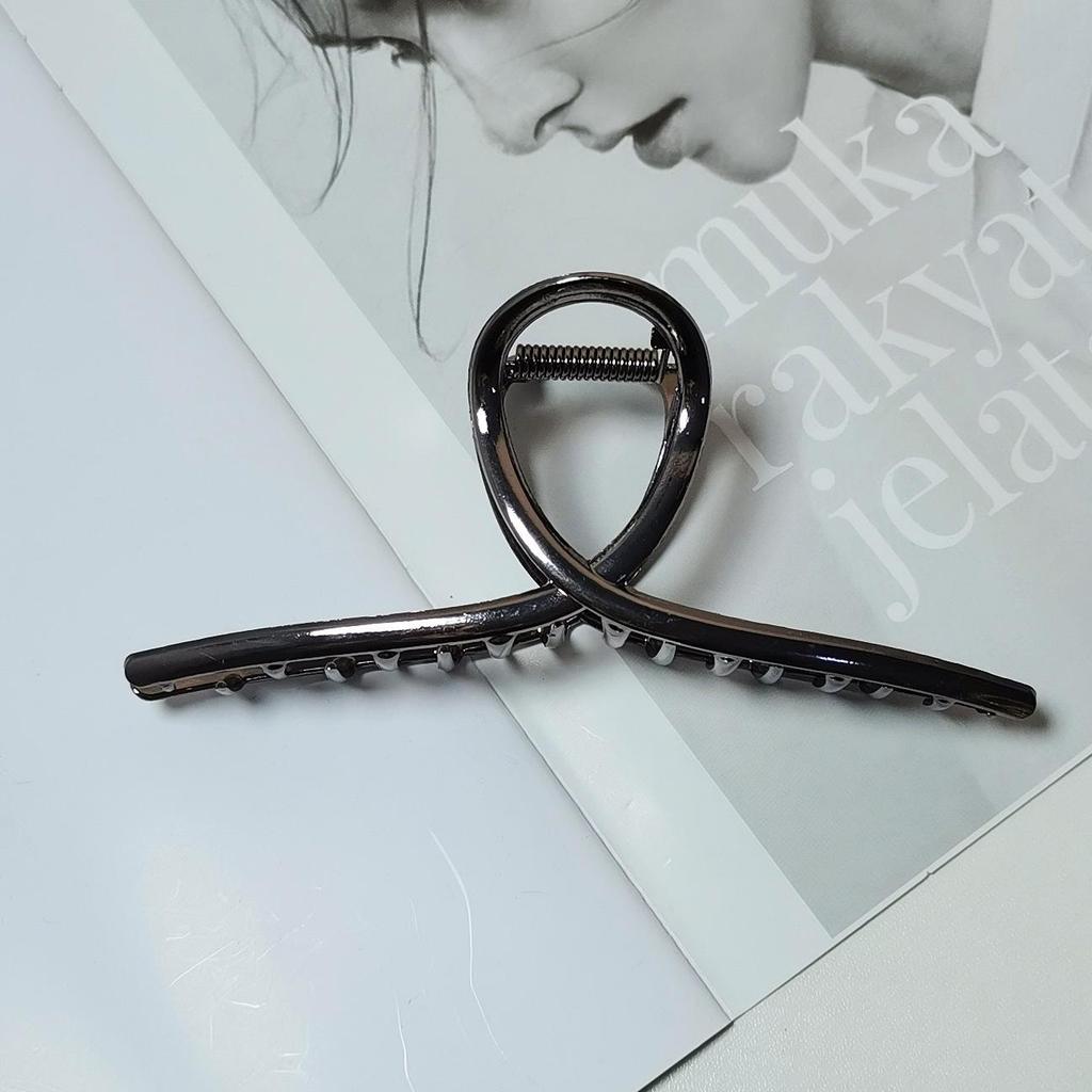 Korean Extra-Large Metal Pearl Shark Hair Clip
