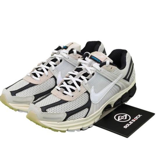 

Nike Air Zoom Vomero 5 Supersonic FN7649-110 EU 38.5 чёрный/белый