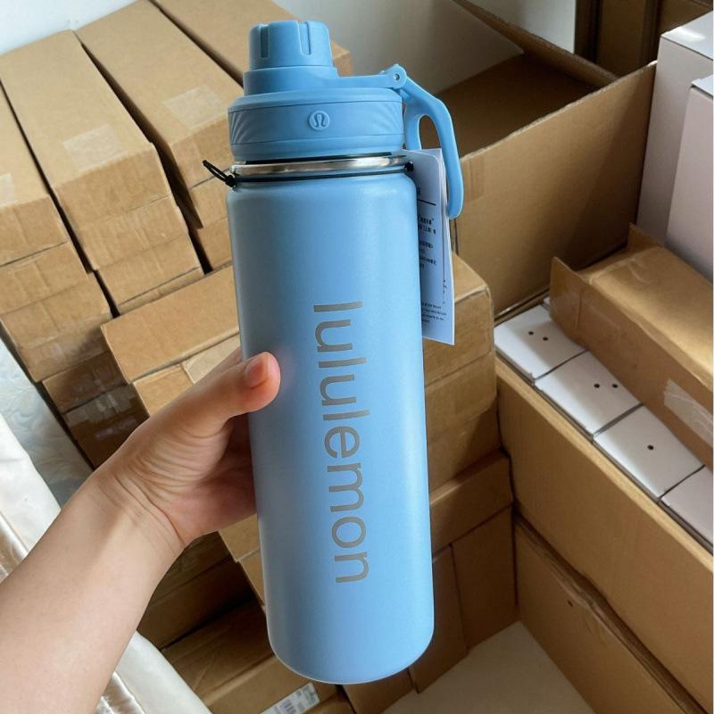 

Термопляшка Lulu Sports - 710 мл, Велика місткість, Білий/Рожевий/Синій, Унісекс 710ML синій