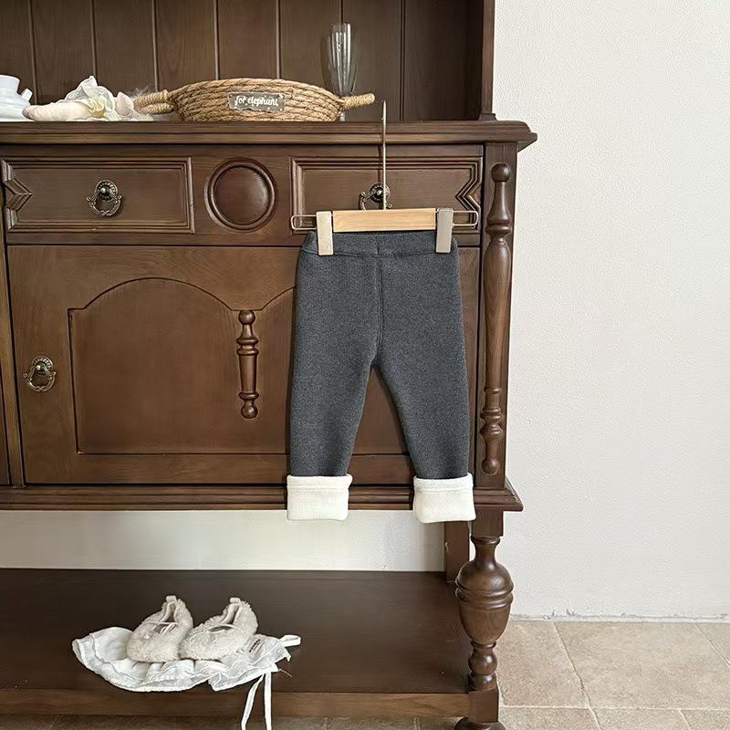 

Утепленный осенне-зимний наряд для малыша: Унисекс комплект из двух предметов для 1-летних 80 cm