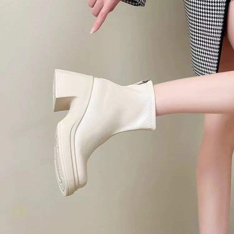 Fashion Small Korean Version of Fashion Boots Women's 2025 Autumn and Winter New Thick Heel Martin Boots and Temperament Small Short Boots