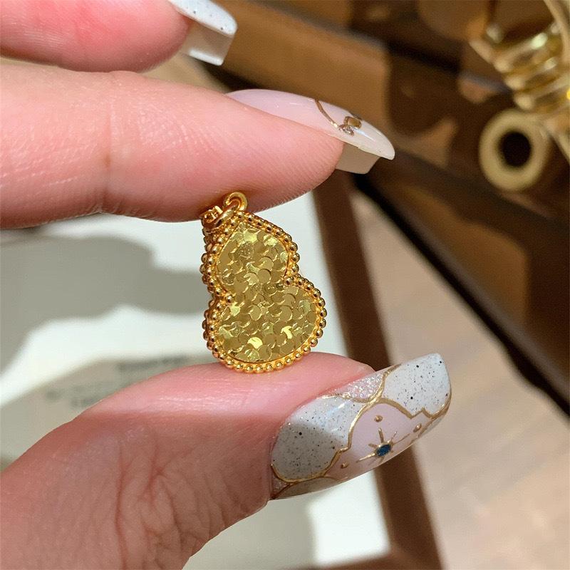 Crushed ice ice gourd necklace female niche high-end ancient method burst gold Fulu collarbone chain