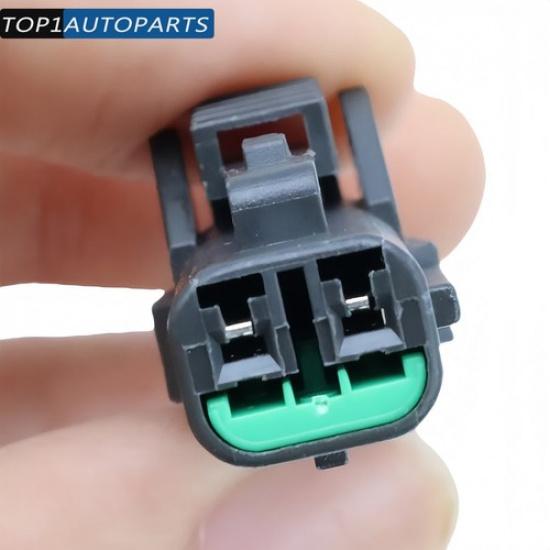 Connector of Windshield Washer Pump Fit For Nissan Sentra Xterra Tsuru 240SX