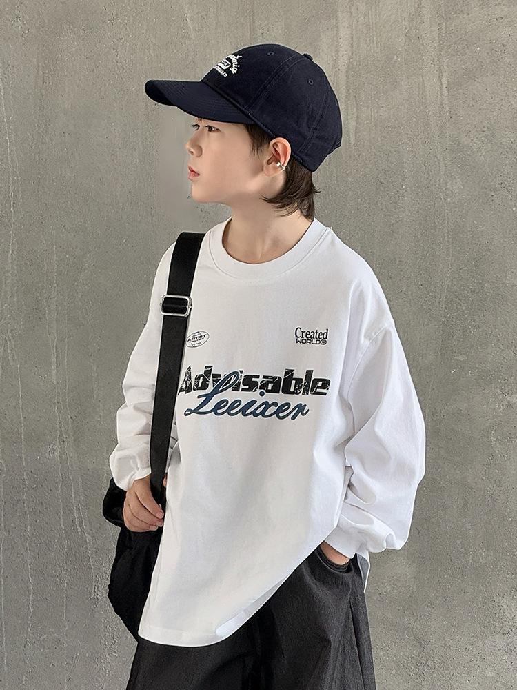 

Удобная футболка-свитшот для мальчиков - Стильная и уютная одежда для детей на осень 2025 140 cm белый