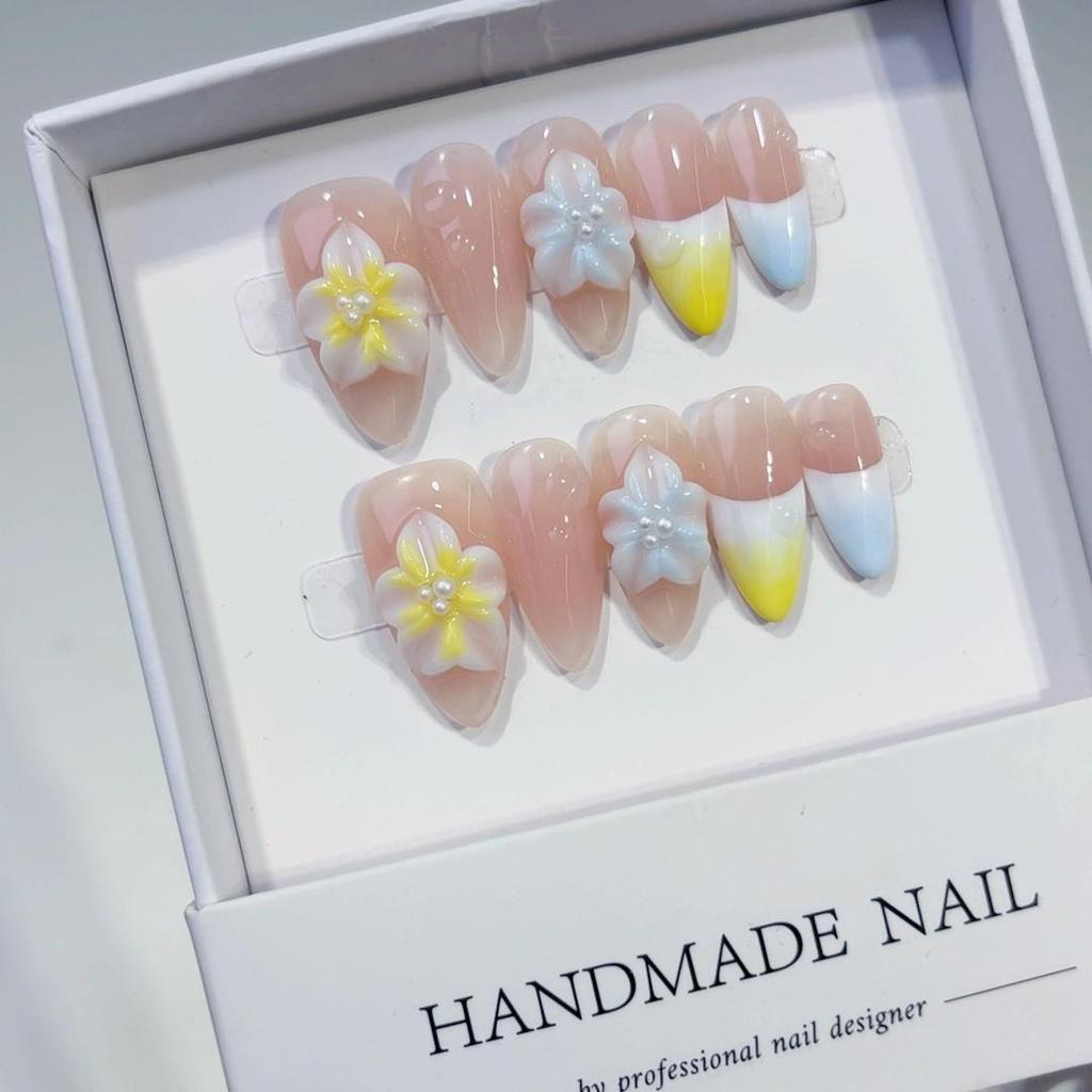 Handmade Gradient Green Bow Knot Press-On Nails - Fresh Spring/Summer Style