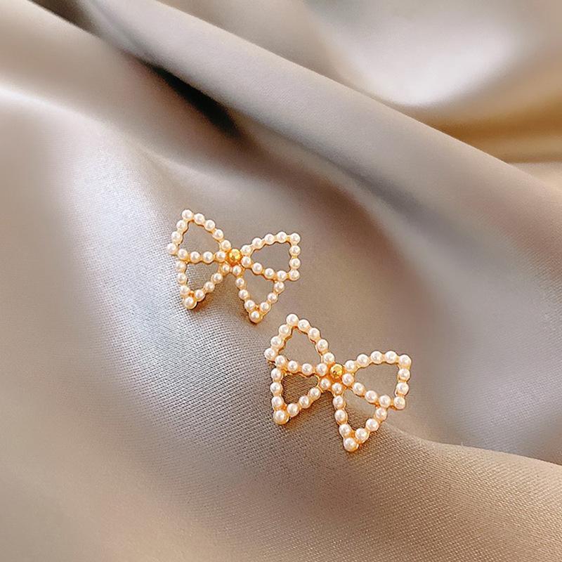 Elegant Silver Needle Diamond Bow Earrings - Luxurious, High-Quality Fashion for Women