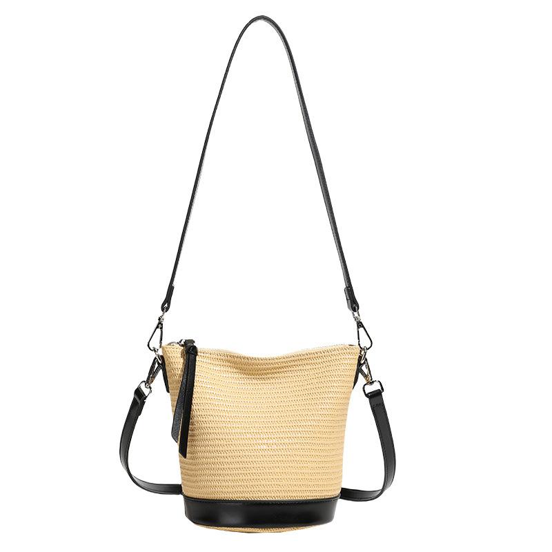 Grass Woven Hollow Shoulder Bag Women's 2025 New Trendy Casual Versatile Student Bucket Messenger Bag