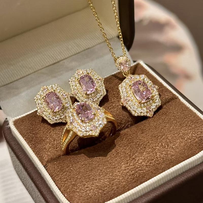 Zhuozhifan S925 Silver Purple Taro Ice Flower Diamond Ring, 1 Carat, European and American Style.