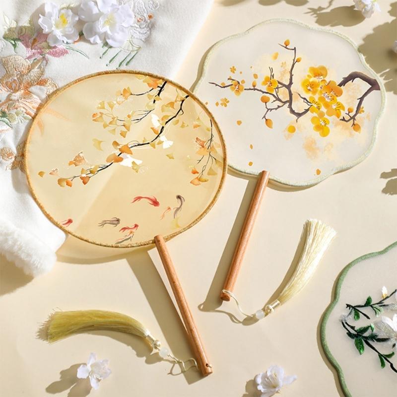 Chinese Fan with Pendant Handhelds Inks Painting Fan Tassels Round Silk Fan