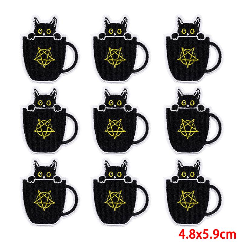 10 Pcs/lot Wholesale Embroidery Patch Iron On Patches For Clothing Patches On Clothes Jackets Decor Applique Sew Supplies