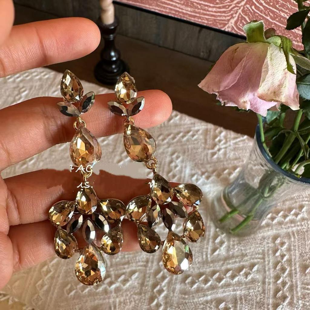 Silver Needle Diamond Inlaid Water Drop Tassel Stud Earrings - High-End Geometric Fashion for Women
