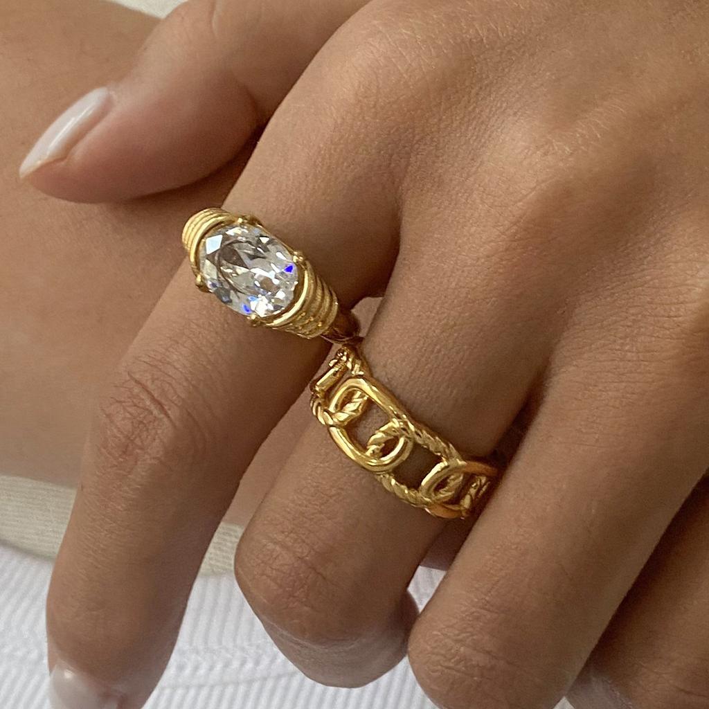 European and American rhinestone titanium steel ring niche design ring does not fade first stainless steel ring