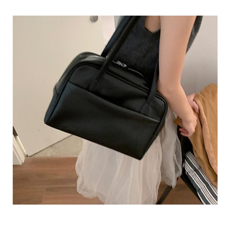 Tasche im koreanischen College-Stil für Damen im Herbst und Winter, trendige Retro-Achseltasche mit einer Schulter, vielseitige Tragetasche mit großem Fassungsvermögen