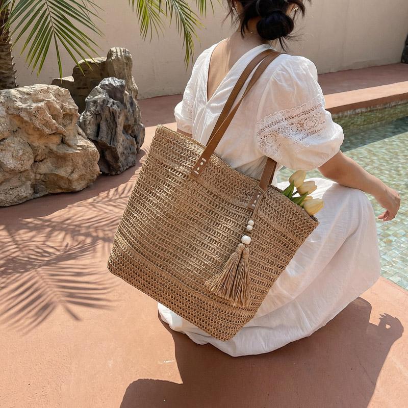 Borsa Tote in Paglia Intrecciata con Manici in Pelle Dettaglio Frangia Borsa da Spiaggia Estiva Moda Donna Grande Capienza
