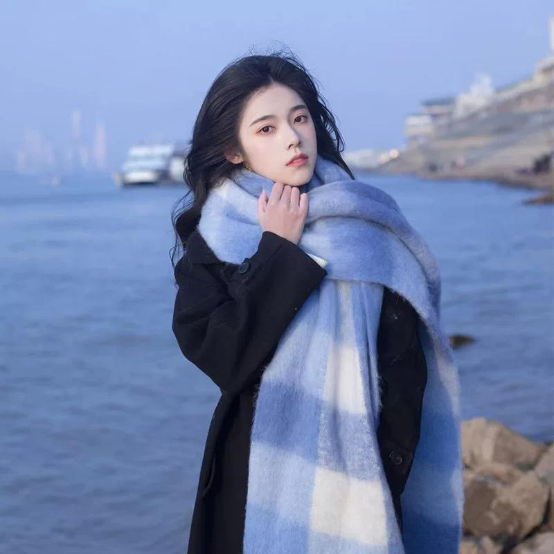 New soft waxy blue and white plaid fringed scarf Korean warm autumn and winter thickened atmosphere scarf