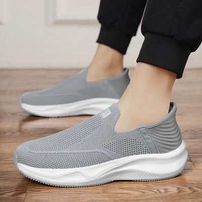 New Comfortable Super Light Thick Soled Slip-on Flying Elastic Mesh Socks Shoes Men's Casual Sports Walking Shoes