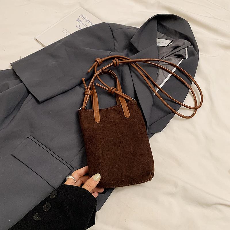 

Нишевая ретро сумка на руку в иностранном стиле женская новая осенне-зимняя корейская версия сумка с леопардовым принтом повседневная универсальная сумка для мобильного телефона кофейный