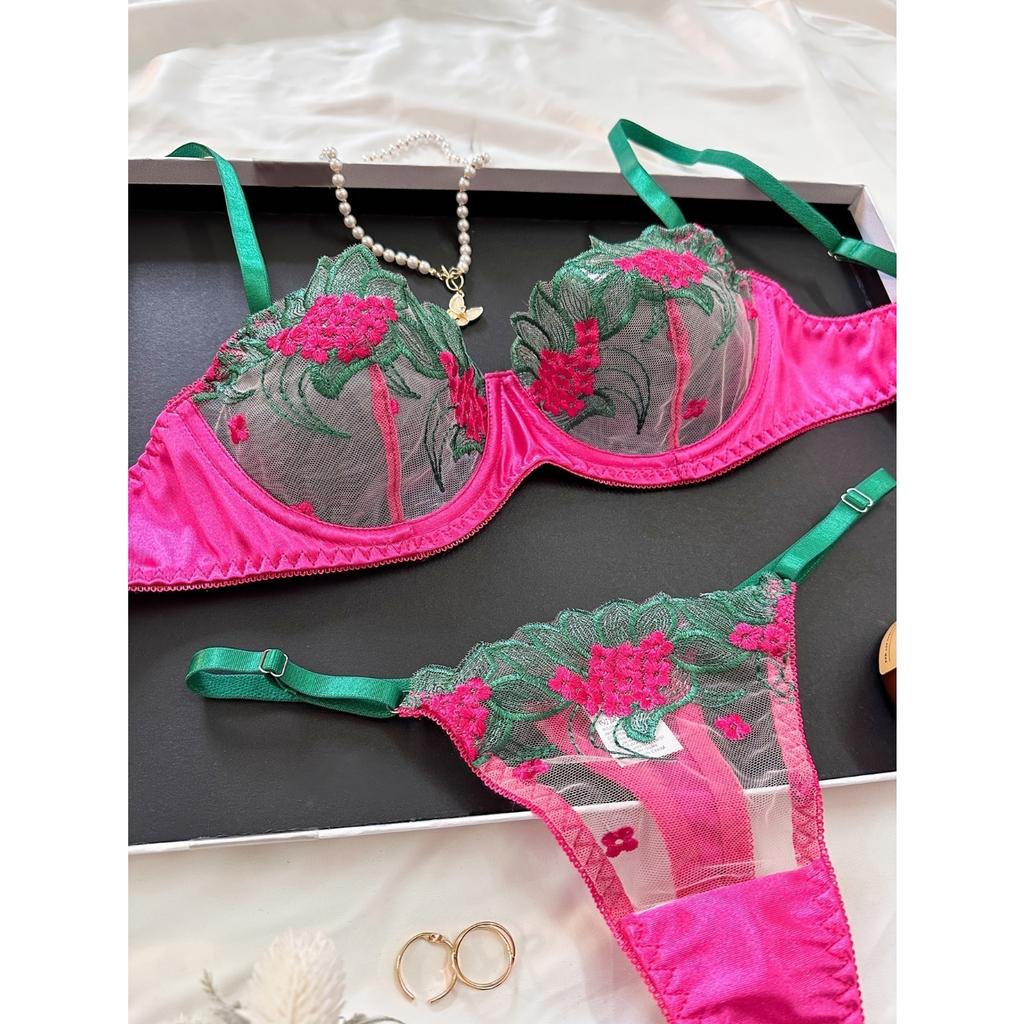 New sexy sexy mesh embroidery perspective multicolor lingerie with rims.