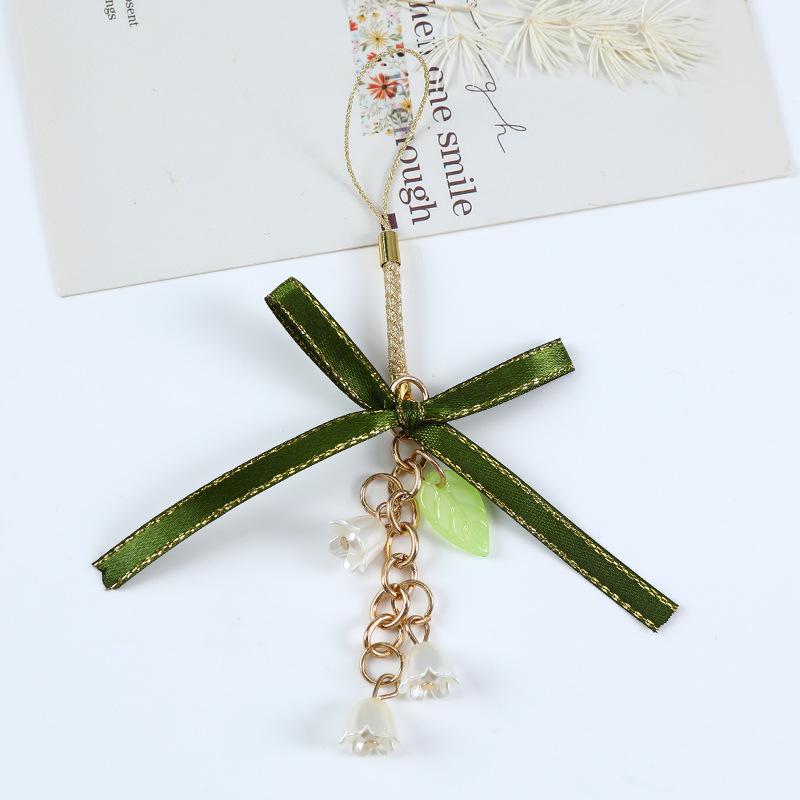 Lily Flower & Pearl Car Keyring with Earphone Case Decoration