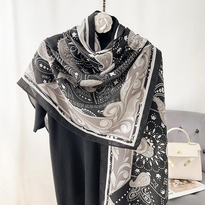 Trendy Temperament, Fashionable Printed Scarf, Travel Photography, High-end Women's Matching Shawl, Thin Cotton and Linen Outer Shawl