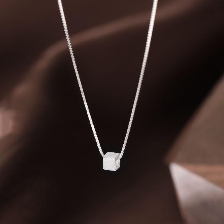 Brushed Cube Sugar Pendant Necklace For Women Minimalist Delicate Layering Chain Small Dainty Student Jewelry