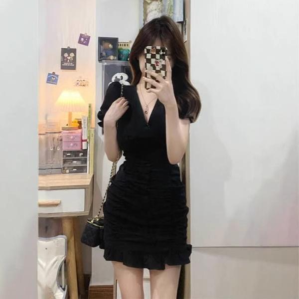 French Hepburn Small Man Pure Desire Pleated Black Dress Chic Unique Slim and Thin Fishtail Short Skirt Zixia