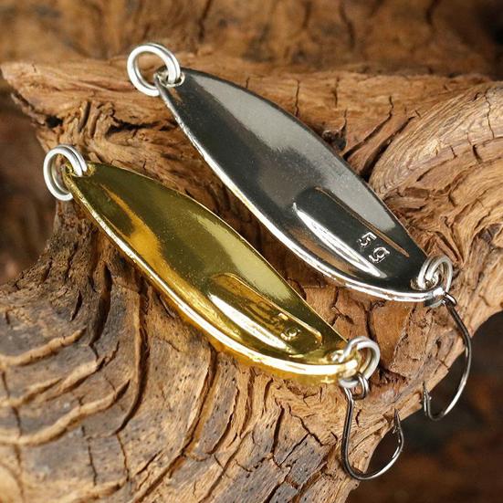 15g 5.64cm Galvanisierter Köder Paillette Scharfer Haken mit Spinner Super Blutegel Drei Haken Leuchtende Köder für Draußen