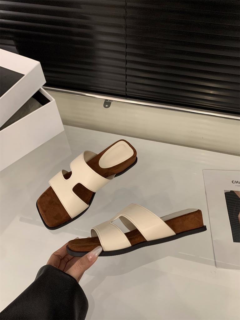 Soft-soled versatile French small cool slippers women's shoes outer wear 2025 summer slope heel thick-soled skirt beach sandals