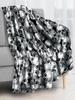 Reunbmq Super Soft Flannel Fleece Throw Blanket Lightweight Sherpa Blankets for CouchBedDorm Retro Skulls