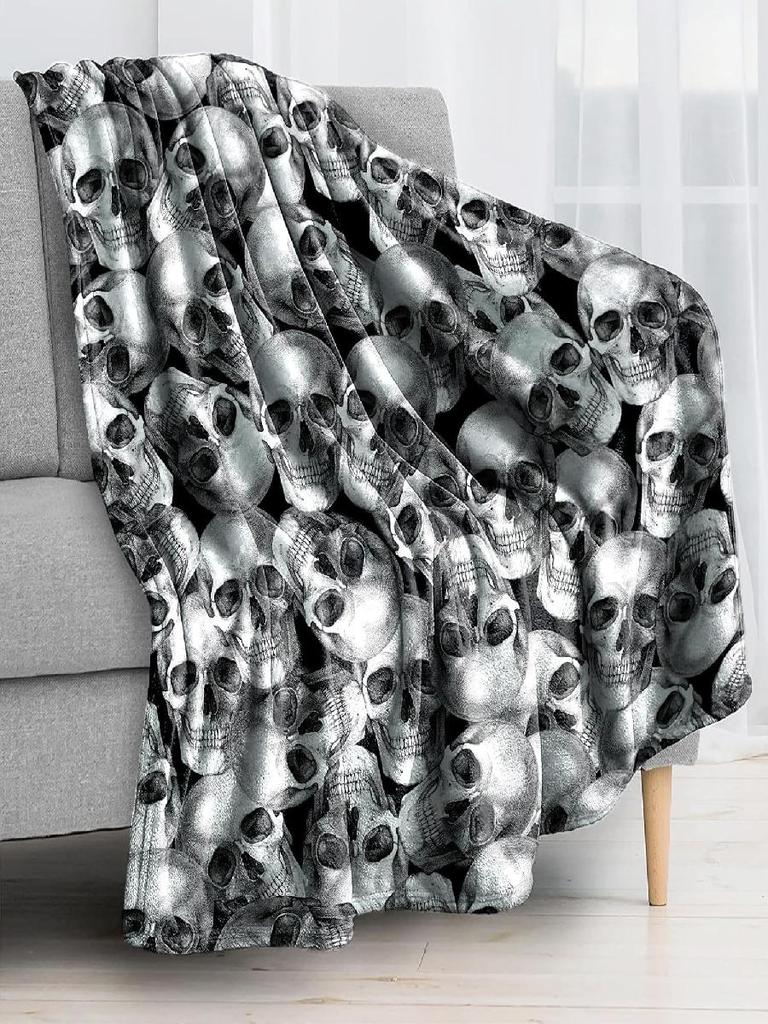 Reunbmq Super Soft Flannel Fleece Throw Blanket Lightweight Sherpa Blankets for CouchBedDorm Retro Skulls
