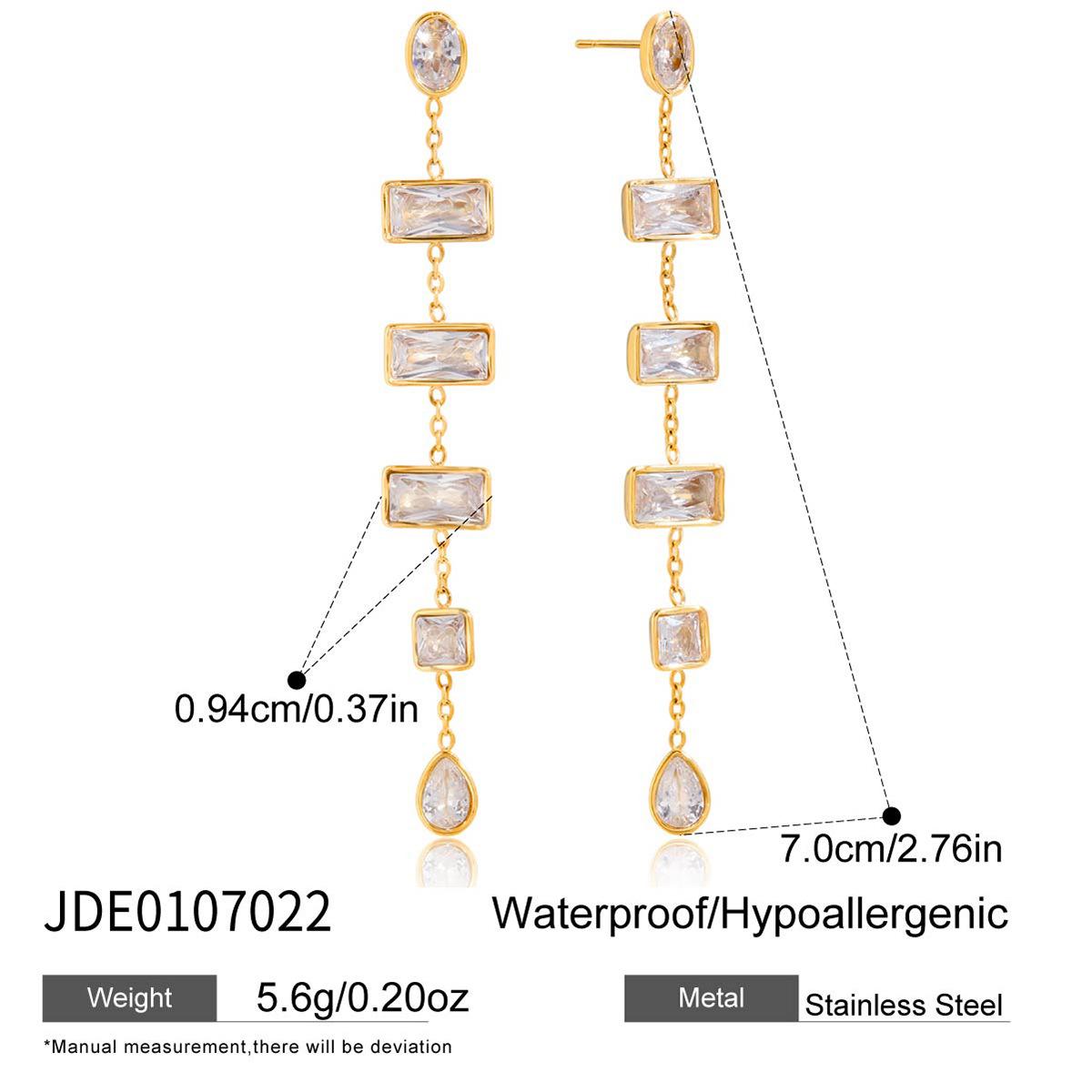 Light luxury high-end 18K gold, square zircon fringed earrings jewelry.
