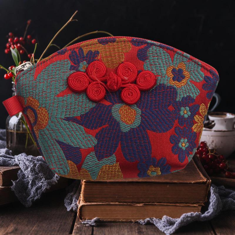 Chinese Yun Jin Seashell Coin Purse: Qipao Hanfu Shopping and Accessories Bag for Women