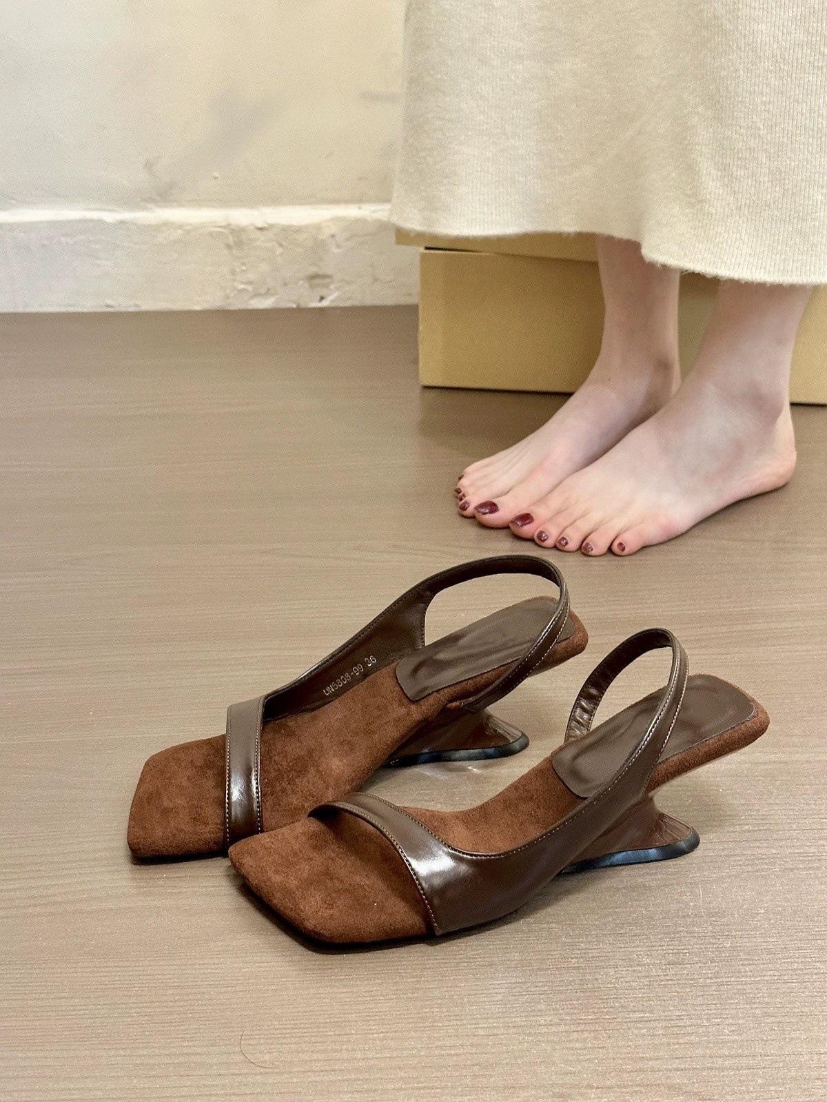 

Ретро леопардовый принт слово с танкеткой сандалии женственный темперамент высокие каблуки с юбкой туфли 36 коричневый