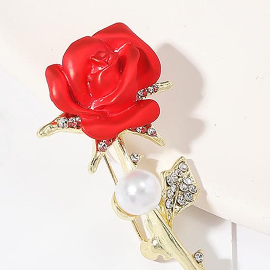 Dame Brosje Rose Form Rhinestone Faux Pearl Dekor Anti-skli Skulderveske Dress Frakk Krage Lue Skjerf Dekorasjon Klesnål Fest Ball plagg Smykker