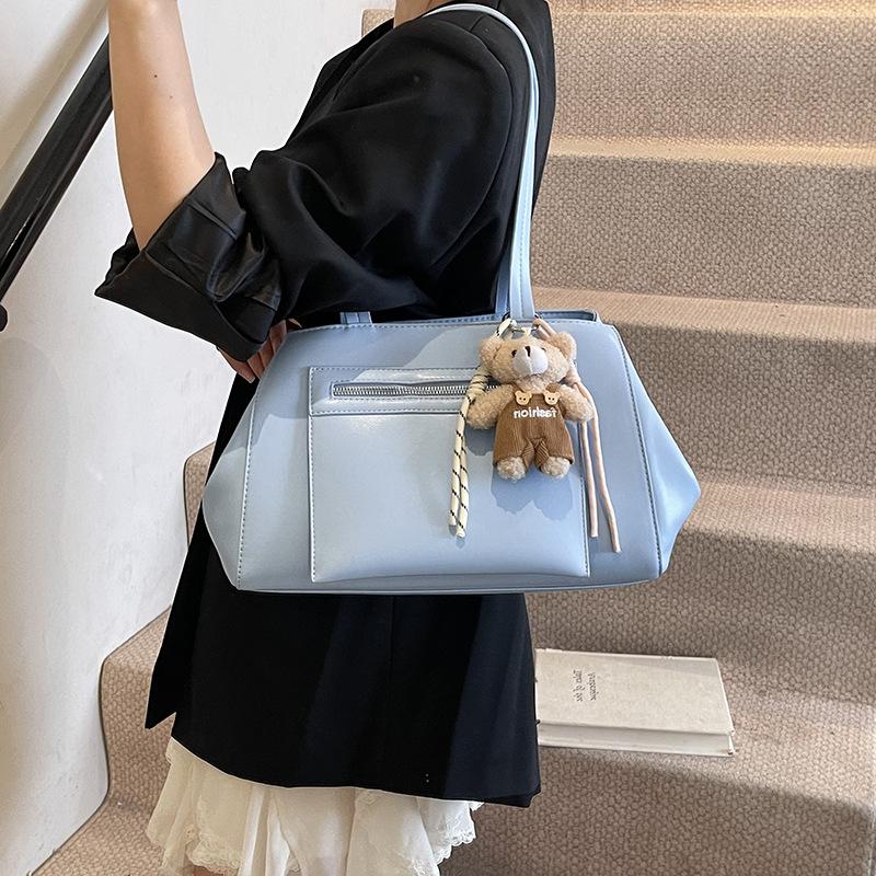 Large Capacity Tote Bag Women's New Fashion Commuter Versatile Shoulder Bag Solid Color Underarm Bag