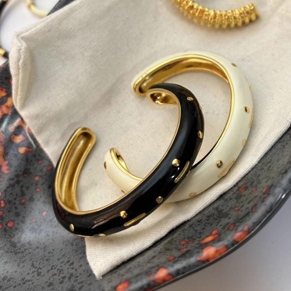 Classic Woman Cuff Bracelet Enamel Women's Hand Bracelet Handicraft Retro Opening Bangle  Girls