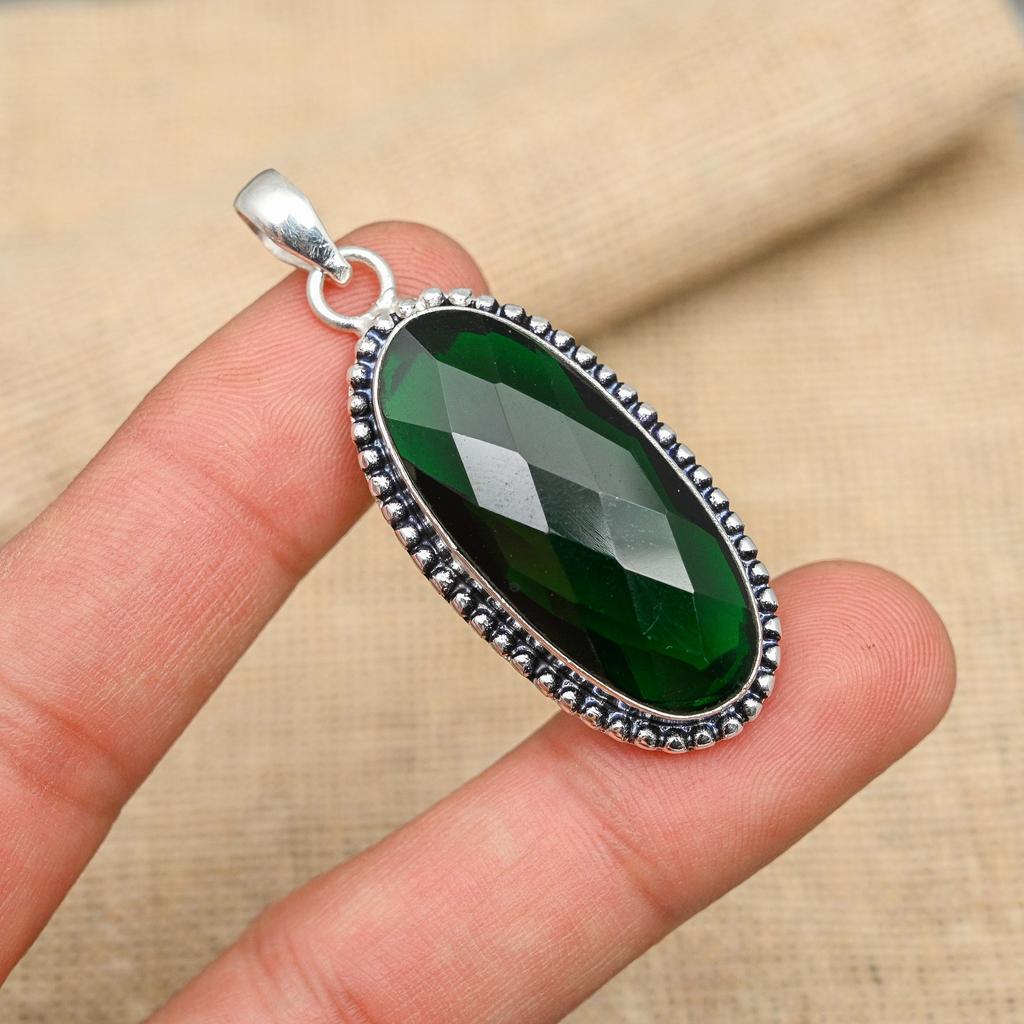 Bijuterii cu pandantiv din argint 925, realizate manual cu diopside cromate, pentru Ziua Recunoștinței