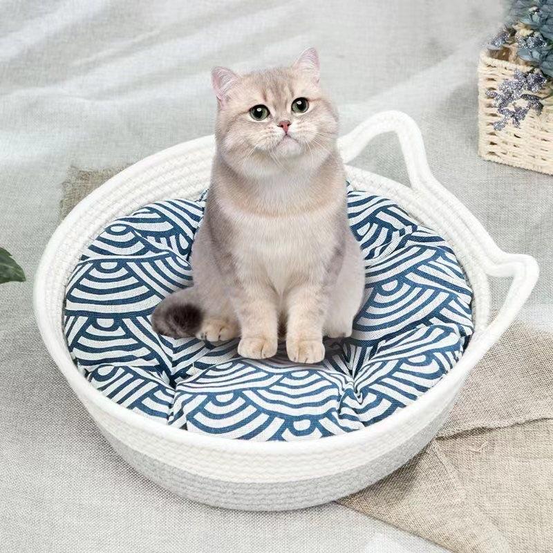 All-Season Rattan Cat Scratching Bed & Cool Nest M - Medium (Cats under 11 lbs)