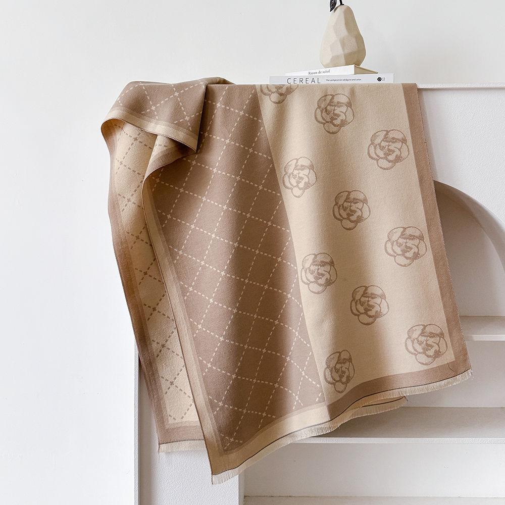 Scarf Fashion Flower Print Women's Faux Wool Wrap Head Shawl Autumn and Winter Warm Gift, Scarf Women's Winter Cashmere