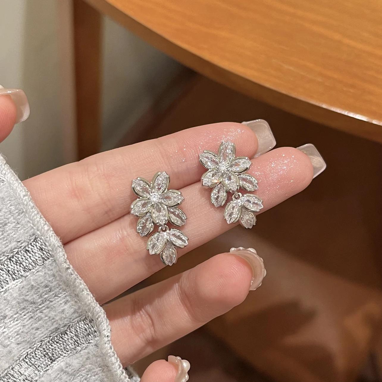 Elegant French Zirconia Flower Earrings in S925 Silver