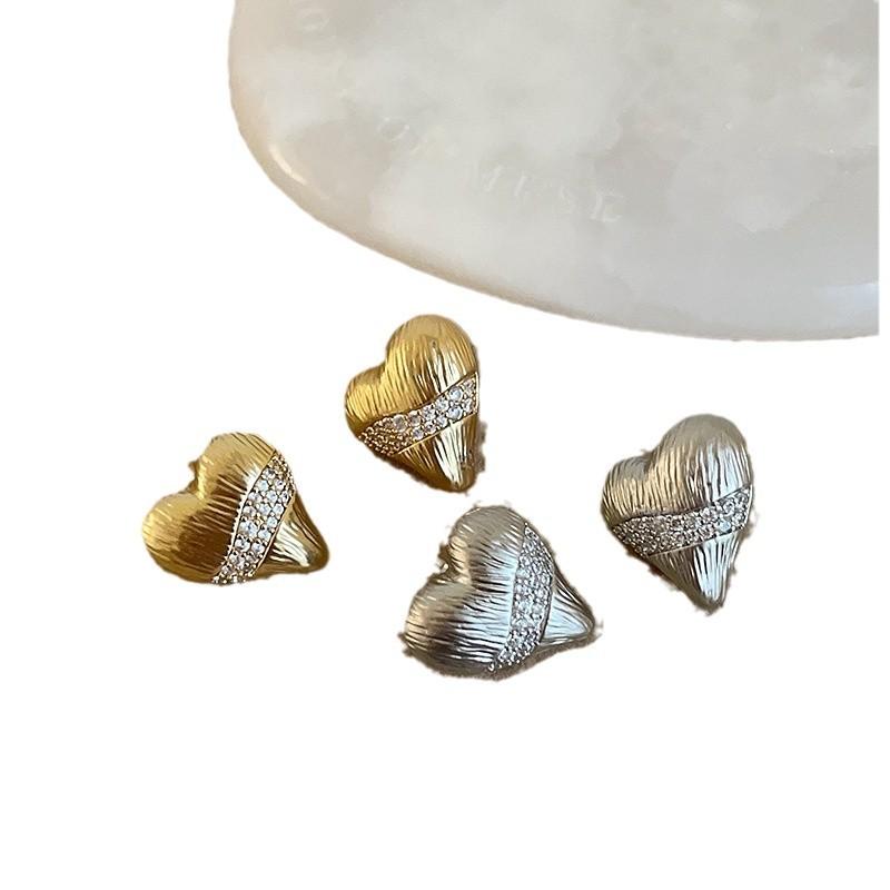 Texture Sense Zircon Love Stud Earrings Women'S Niche High-End Sense Unique Personality Exquisite Fashion Versatile Earrings