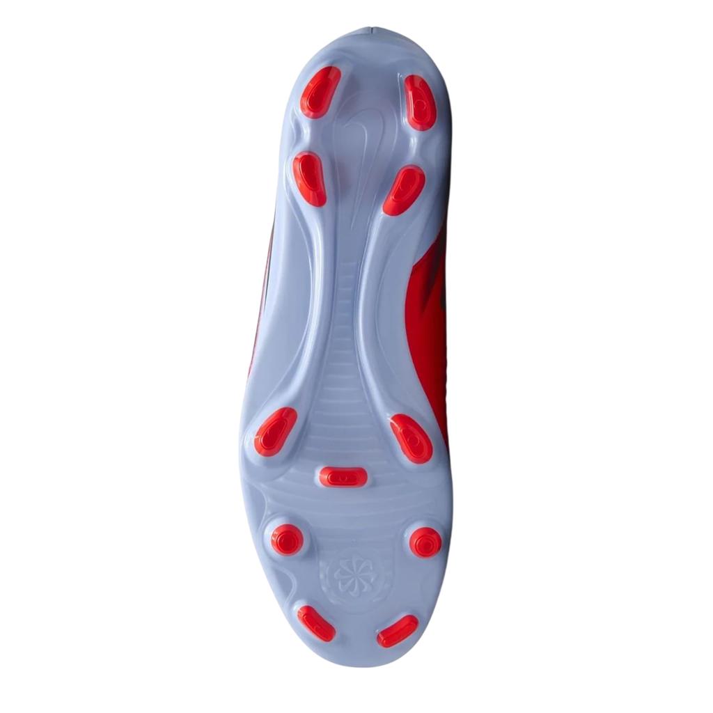 Nike Chaussures de football pour homme Phantom 6 Low Club Terrain Ferme