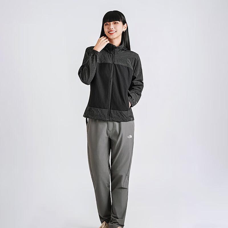 

The North Face Women s Autumn Outdoor Windbreaker 8FJ4 S