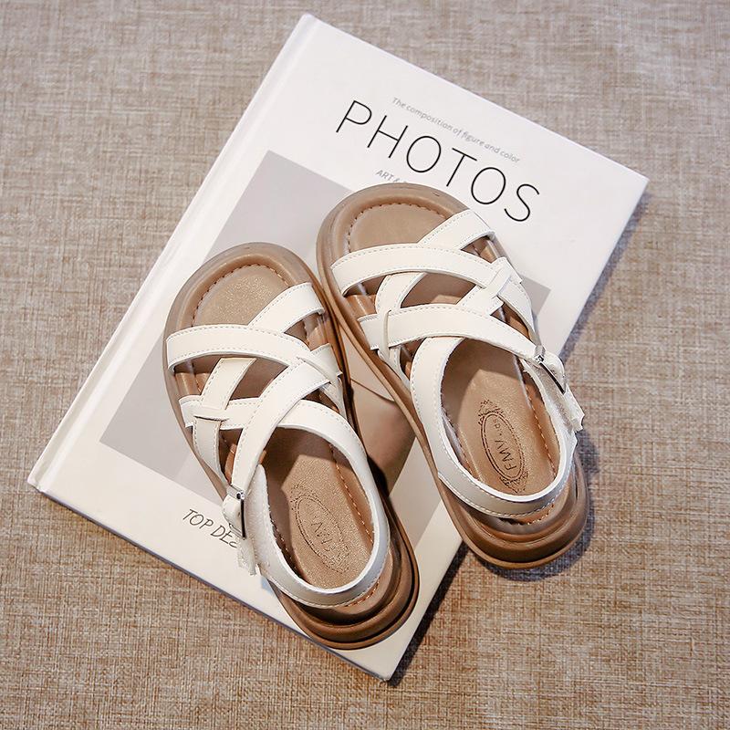 Mädchenschuhe Kinder Römische Sandalen 2025 neu Sommer Sommer Sport kleines Mädchen mittleres und älteres Kind Strand weiche Sohle