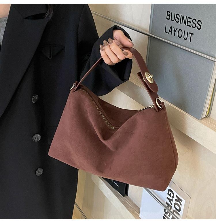 Women Suede Shoulder Bag Crossbody Bag Adjustable Strap Hobo Purse With Inner Pocket Satchel Purse Clutch Purse Zipper Handbag