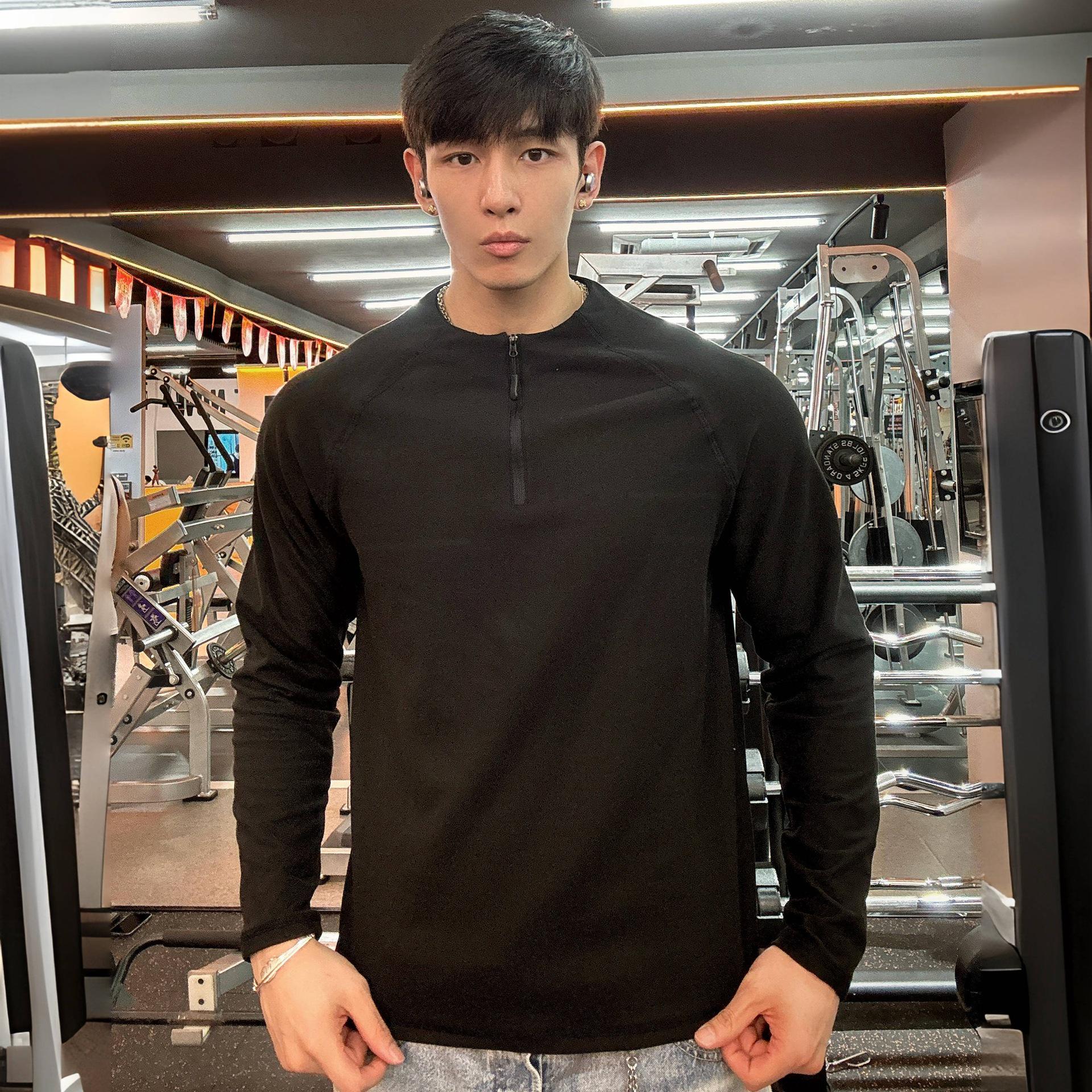 

Мужская футболка с длинным рукавом, облегающего кроя, с круглым вырезом на молнии до середины, для фитнеса осенью и зимой M чёрный